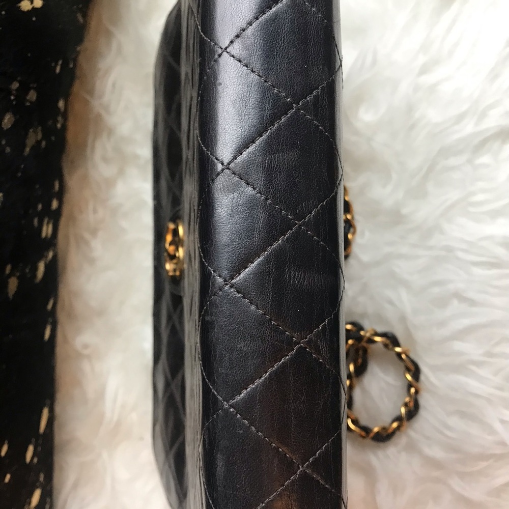 Authentic CHANEL Quilted Lambskin 10” bag - Picture 2 of 8